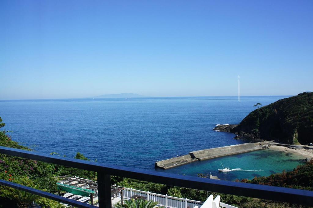 Gardenvilla Shirahama Shimoda  Værelse billede